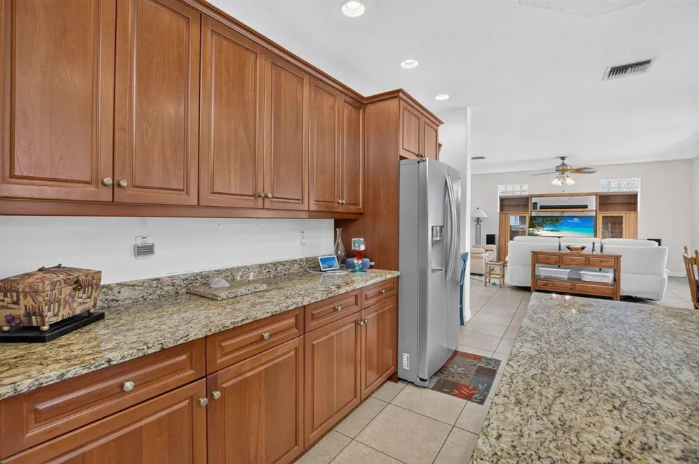 7541 DOWNWINDS LANE Lake Worth, FL 33467