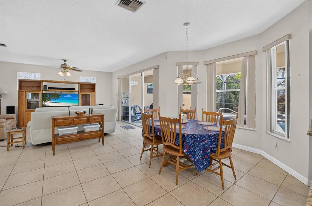 7541 DOWNWINDS LANE Lake Worth, FL 33467