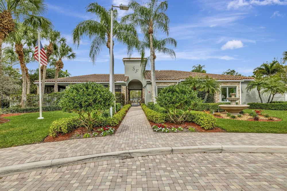 7541 DOWNWINDS LANE Lake Worth, FL 33467
