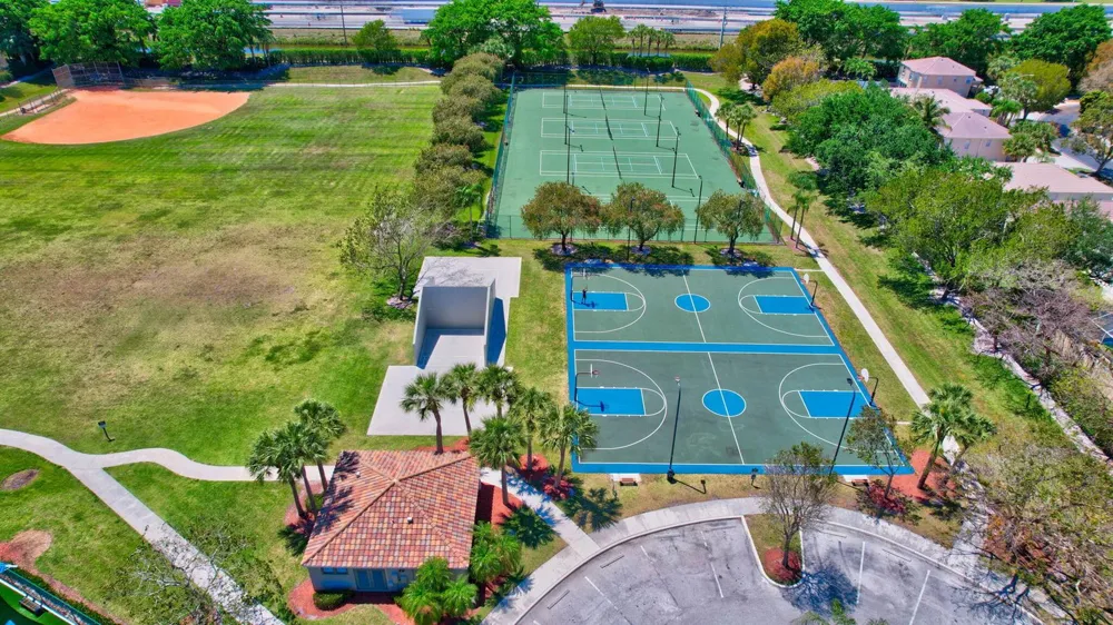 7541 DOWNWINDS LANE Lake Worth, FL 33467