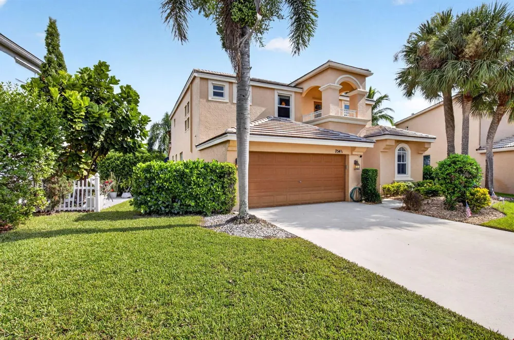 7541 DOWNWINDS LANE Lake Worth, FL 33467
