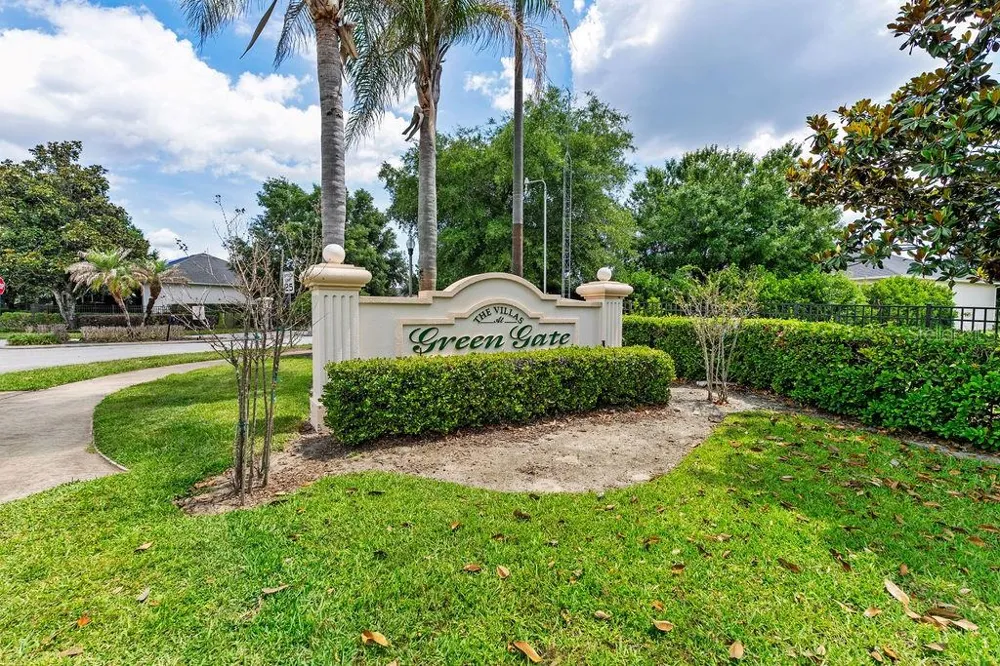 1016 GREEN GATE BOULEVARD Groveland, FL 34736