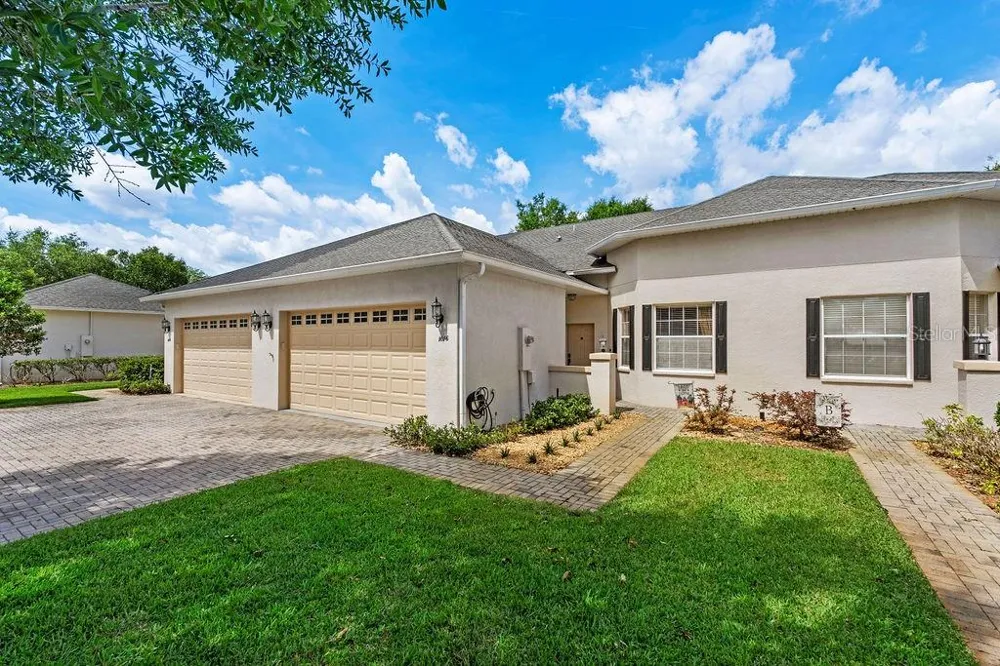 1016 GREEN GATE BOULEVARD Groveland, FL 34736