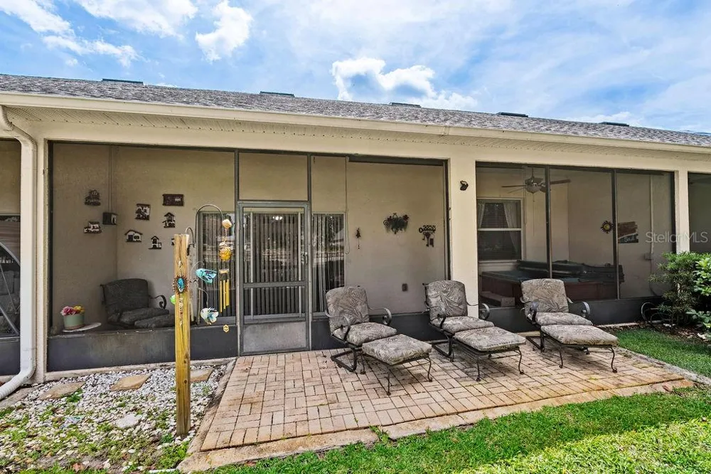 1016 GREEN GATE BOULEVARD Groveland, FL 34736