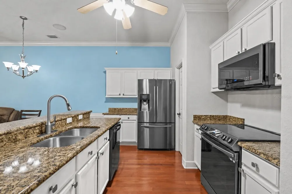 1016 GREEN GATE BOULEVARD Groveland, FL 34736