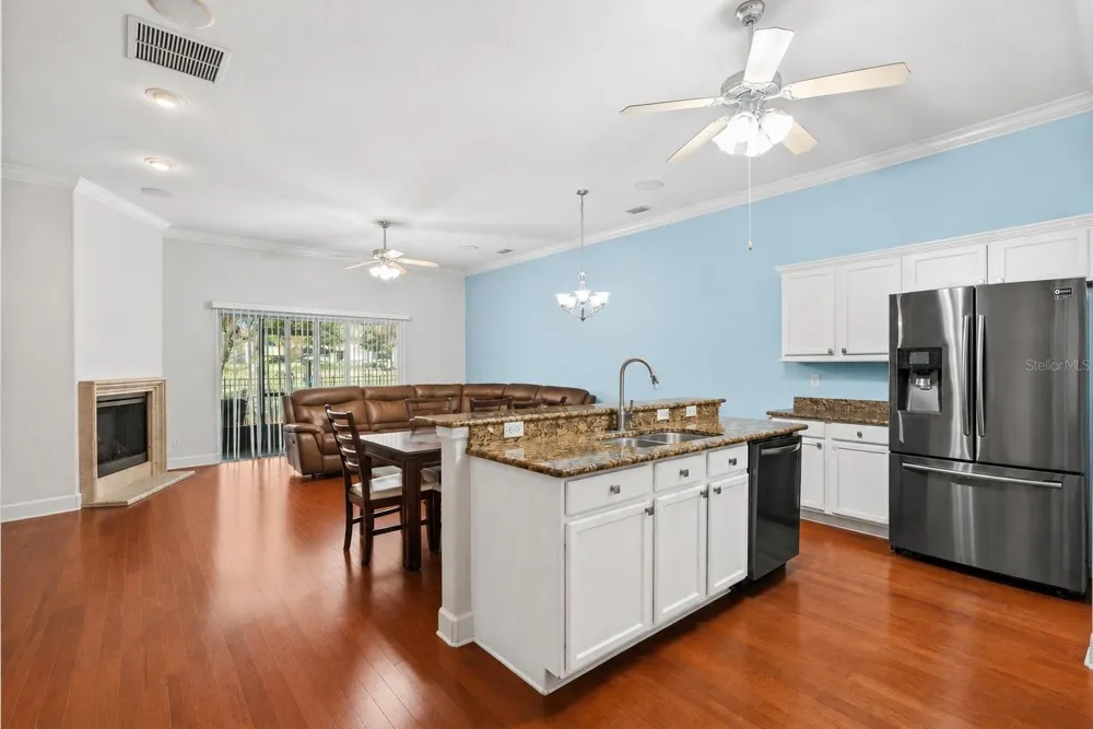 1016 GREEN GATE BOULEVARD Groveland, FL 34736