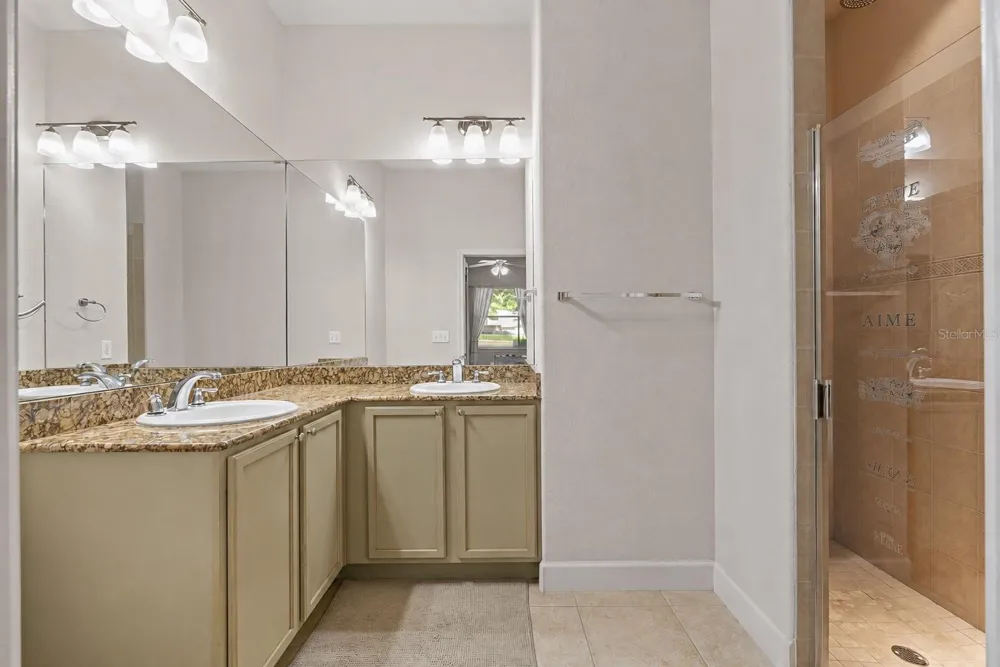 1016 GREEN GATE BOULEVARD Groveland, FL 34736