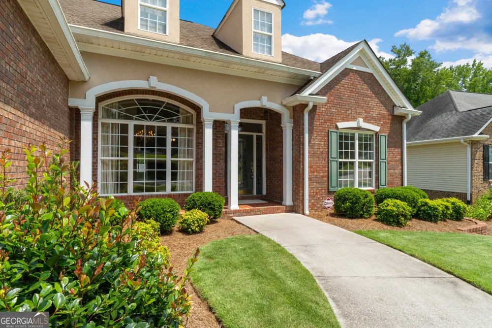 106 Manor WAY Carrollton, GA 30117