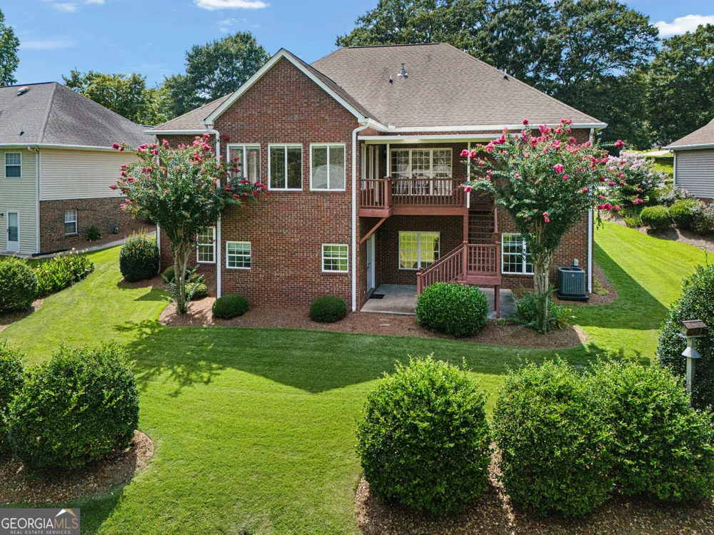 106 Manor WAY Carrollton, GA 30117