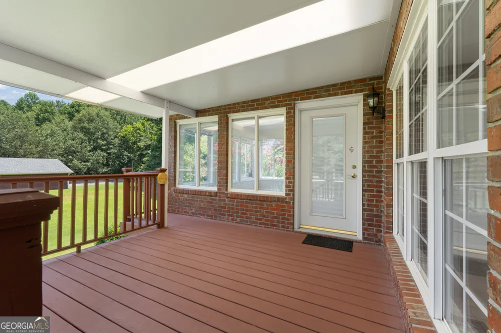 106 Manor WAY Carrollton, GA 30117