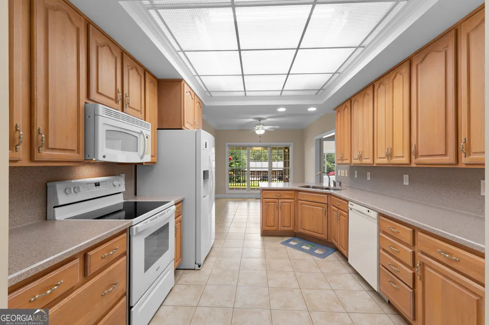106 Manor WAY Carrollton, GA 30117