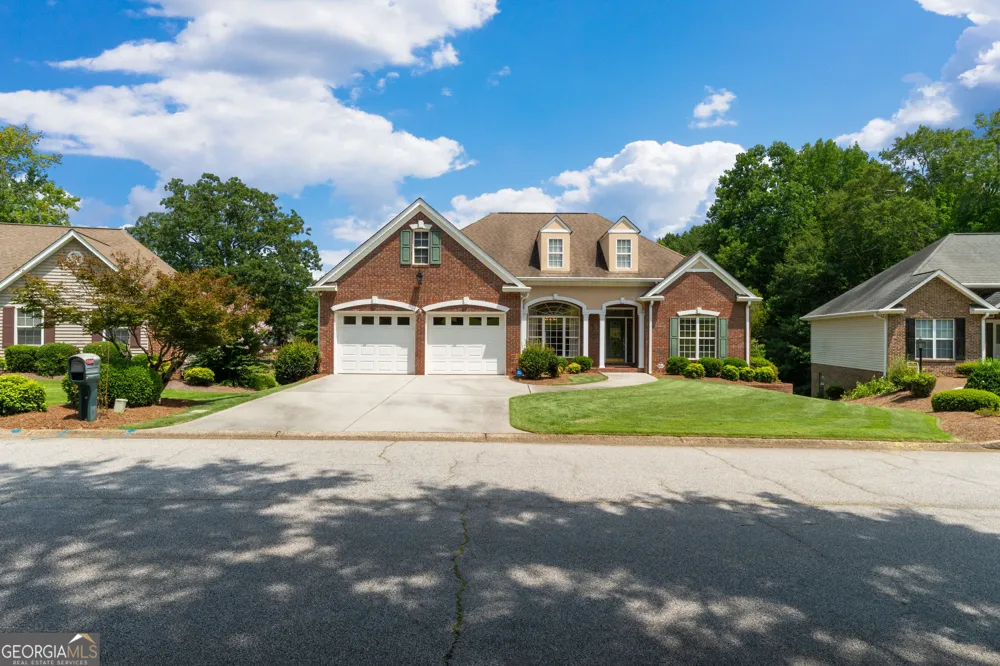 106 Manor WAY Carrollton, GA 30117