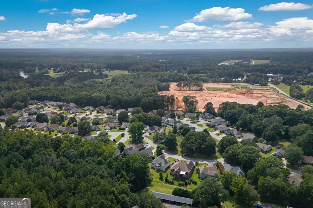 106 Manor WAY Carrollton, GA 30117