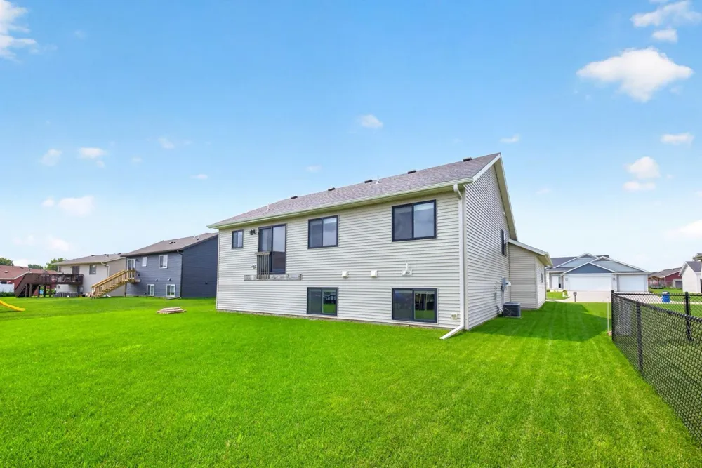 1102 14th Avenue NW Kasson, MN 55944