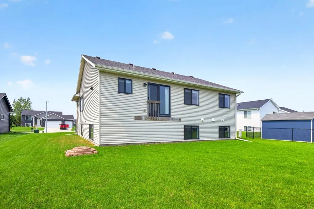 1102 14th Avenue NW Kasson, MN 55944
