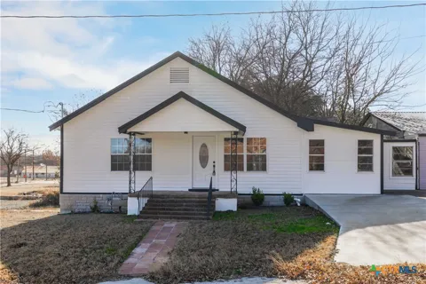 104 E Whitney Street