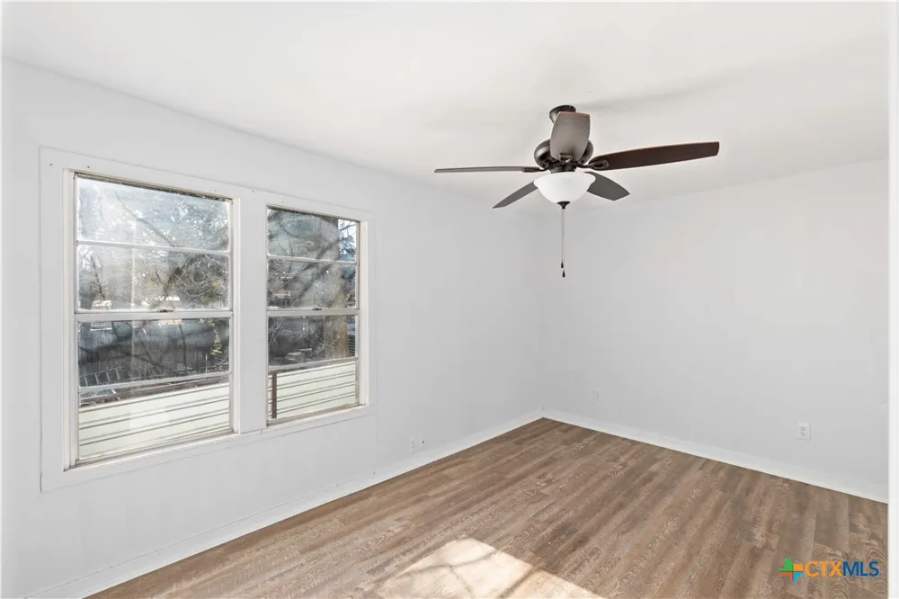 104 E Whitney Street Hamilton, TX 76531