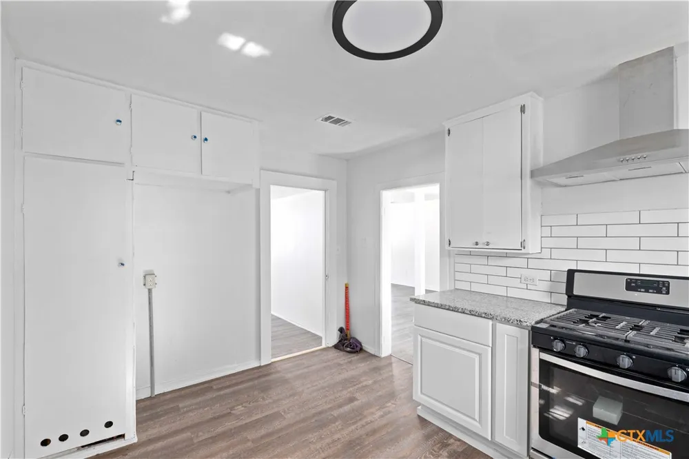 104 E Whitney Street Hamilton, TX 76531
