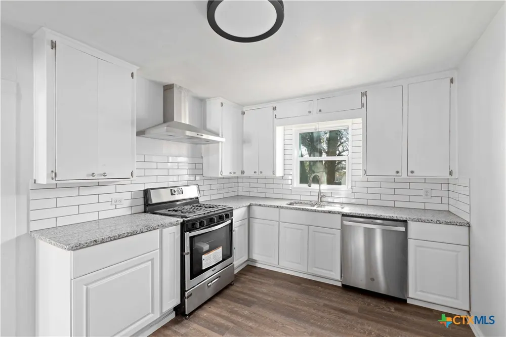 104 E Whitney Street Hamilton, TX 76531