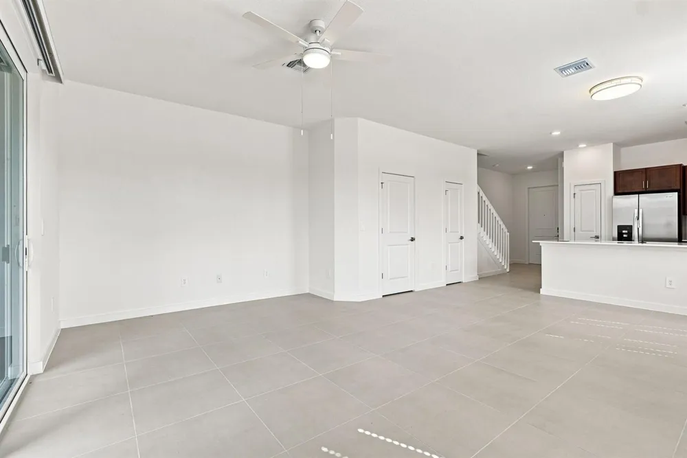 147 LAKESIDE LANDING COURT Royal Palm Beach, FL 33411