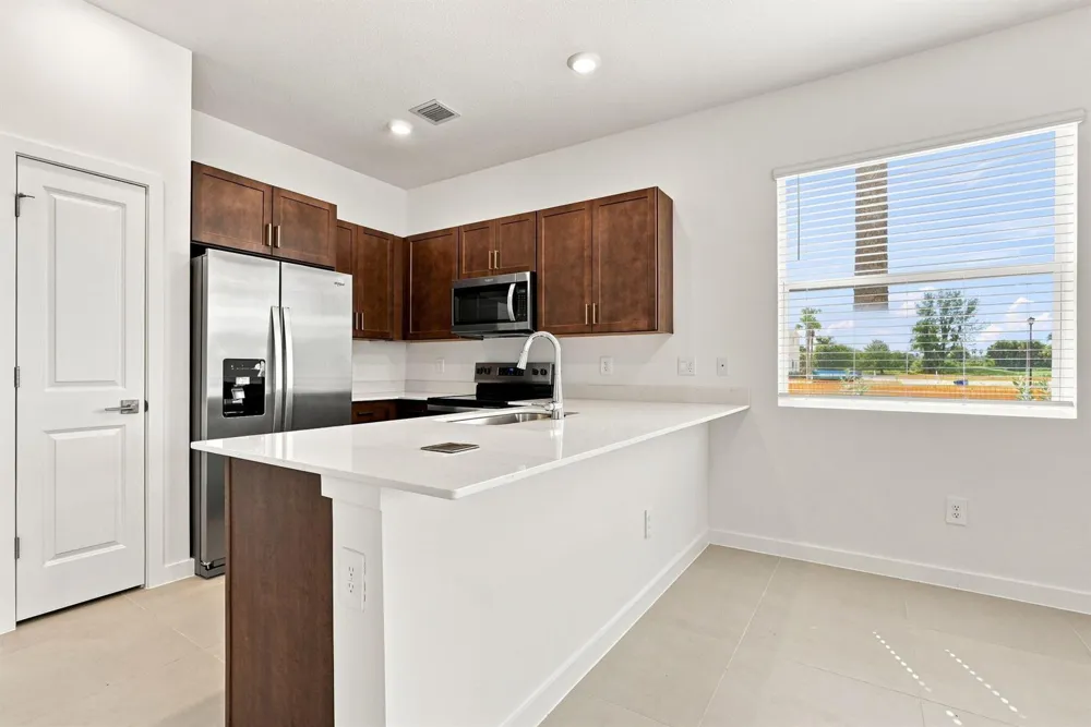 147 LAKESIDE LANDING COURT Royal Palm Beach, FL 33411
