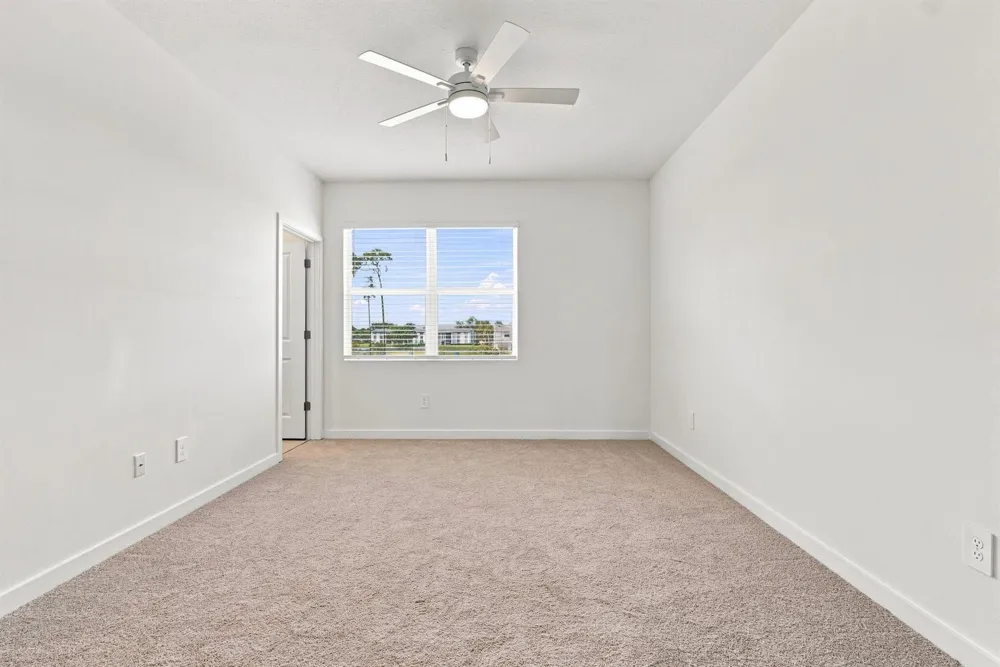 147 LAKESIDE LANDING COURT Royal Palm Beach, FL 33411