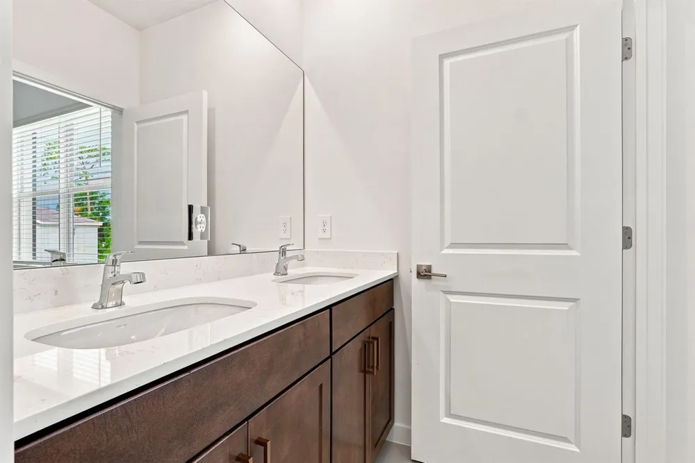 147 LAKESIDE LANDING COURT Royal Palm Beach, FL 33411