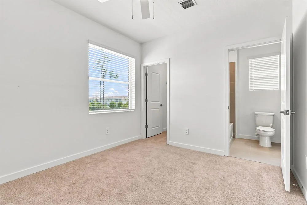 147 LAKESIDE LANDING COURT Royal Palm Beach, FL 33411