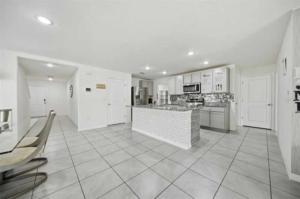 2949 GREAT ABACO WAY Bradenton, FL 34208