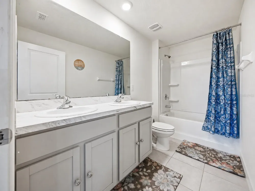 2949 GREAT ABACO WAY Bradenton, FL 34208