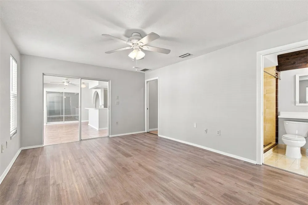 527 WAYFARER DRIVE Tarpon Springs, FL 34689