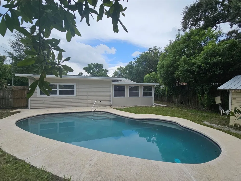 6726 11TH STREET Tampa, FL 33604