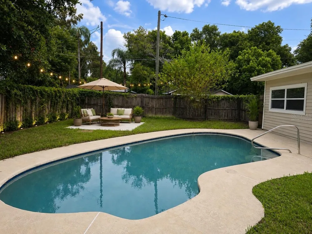 6726 11TH STREET Tampa, FL 33604