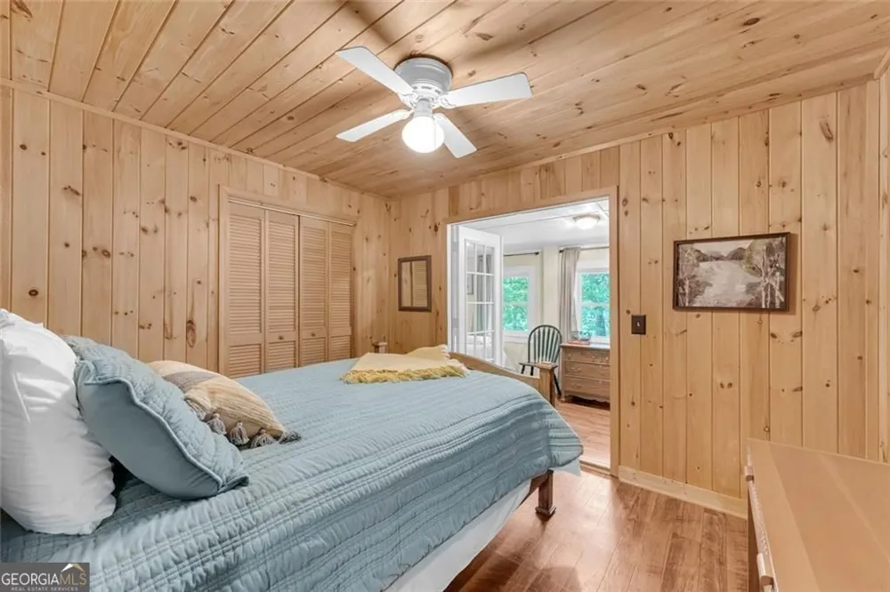 185 Pope Dickson LN Clarkesville, GA 30523