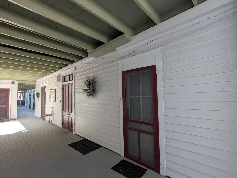 6635 SE 221ST STREET #6 Hawthorne, FL 32640