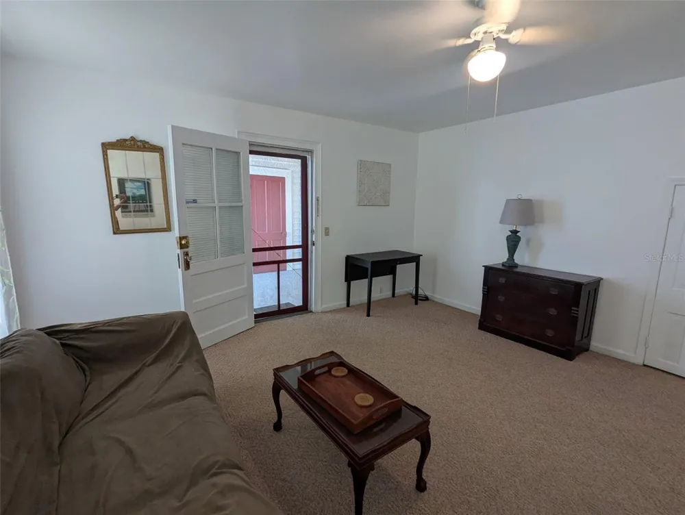 6635 SE 221ST STREET #6 Hawthorne, FL 32640