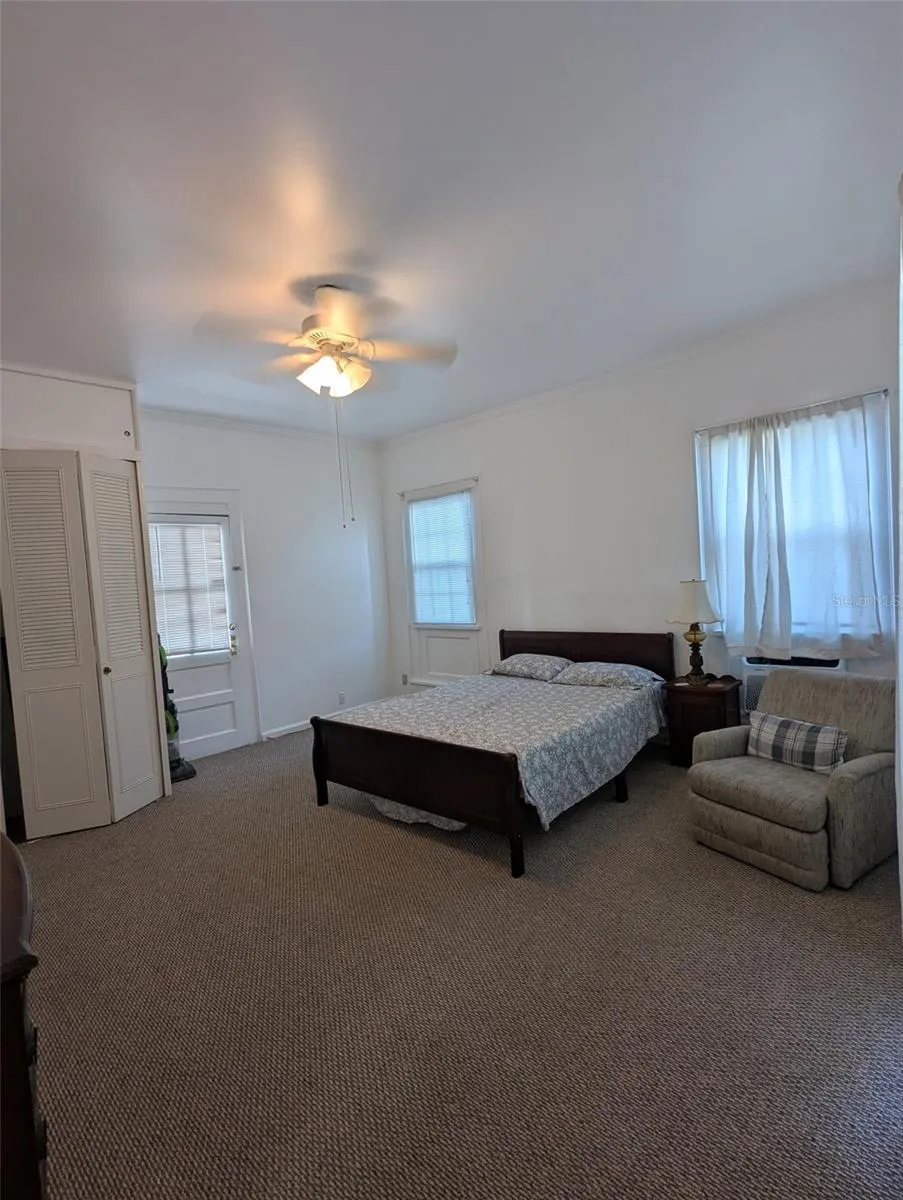 6635 SE 221ST STREET #6 Hawthorne, FL 32640