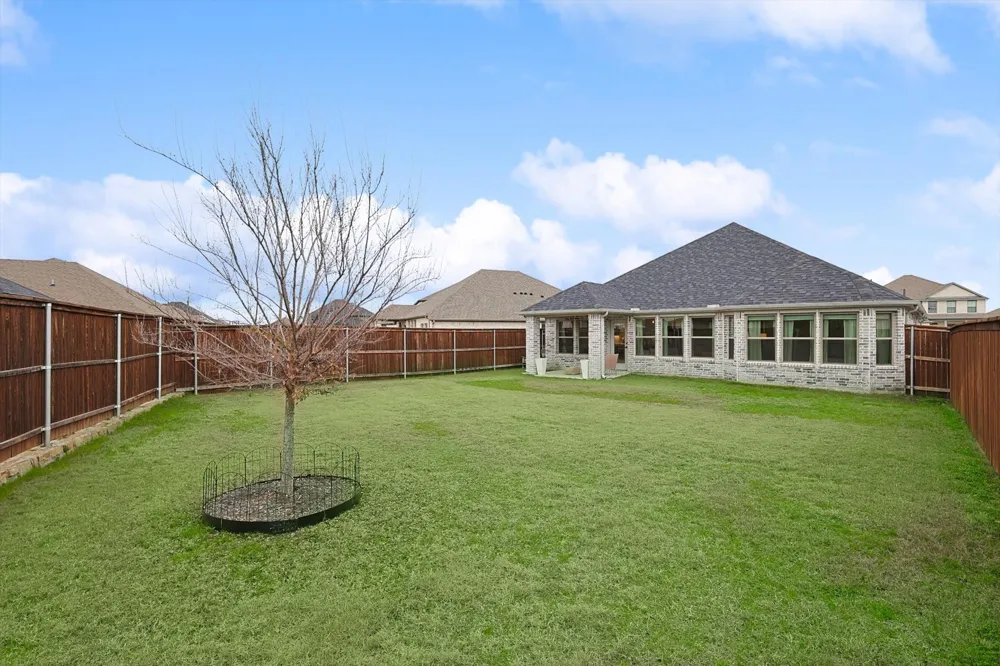 309 Ember Circle Waxahachie, TX 75165