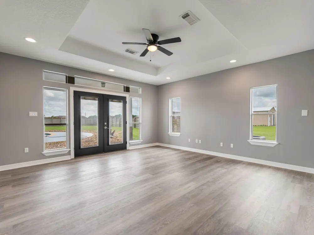 863 Bunkhouse Trail Angleton, TX 77515