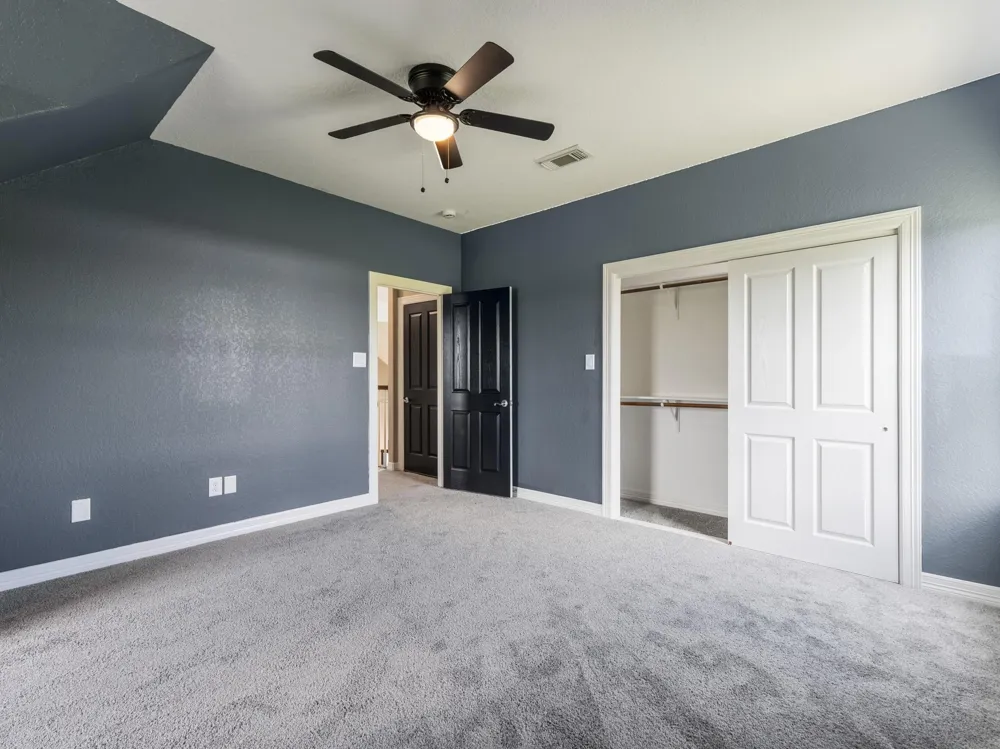 863 Bunkhouse Trail Angleton, TX 77515