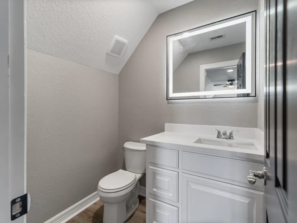 863 Bunkhouse Trail Angleton, TX 77515