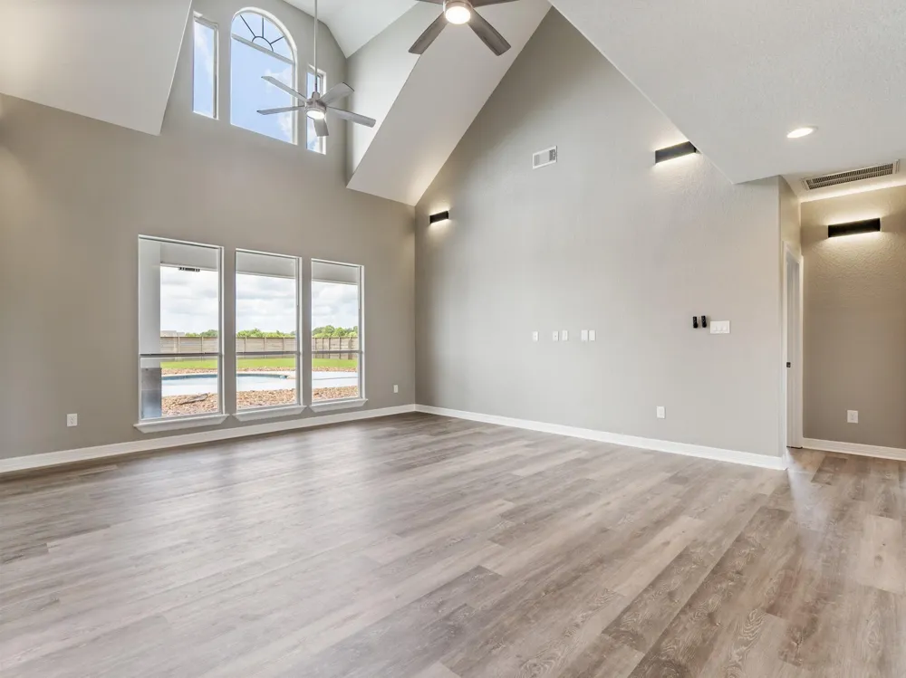 863 Bunkhouse Trail Angleton, TX 77515