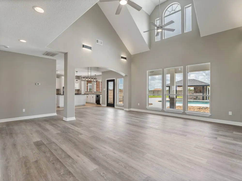 863 Bunkhouse Trail Angleton, TX 77515