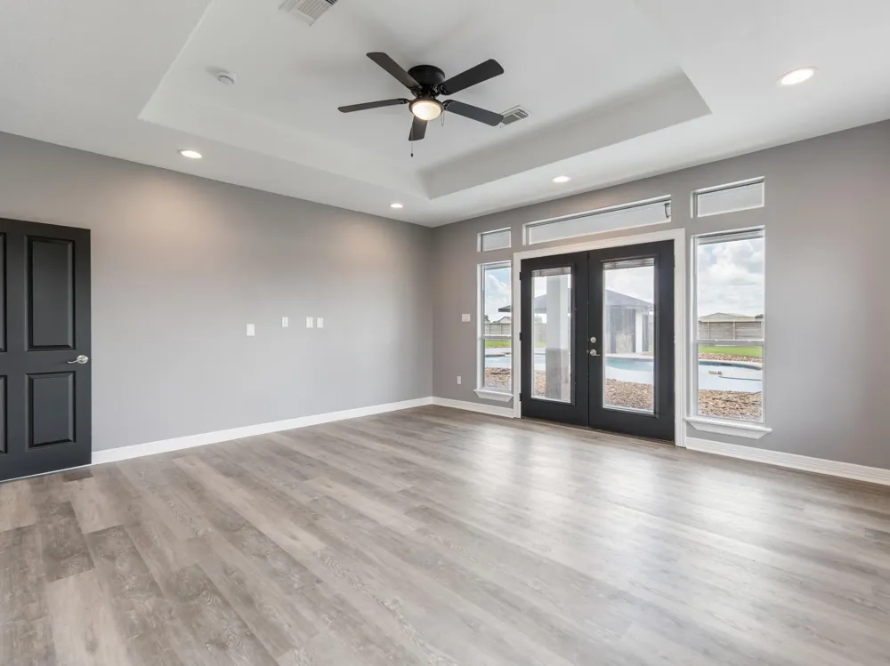 863 Bunkhouse Trail Angleton, TX 77515