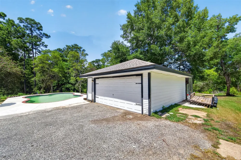 10337 Fm 1409 Dayton, TX 77535