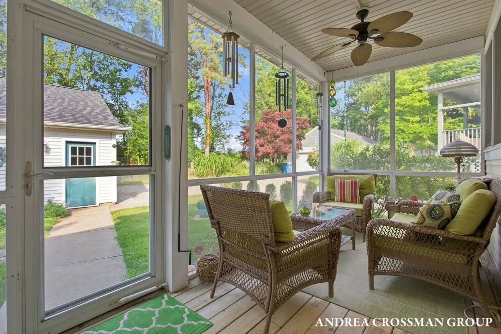 459 Summer Grove Drive Douglas, MI 49406