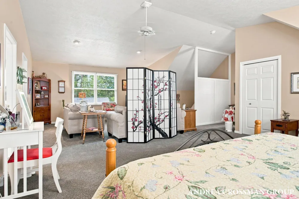 459 Summer Grove Drive Douglas, MI 49406