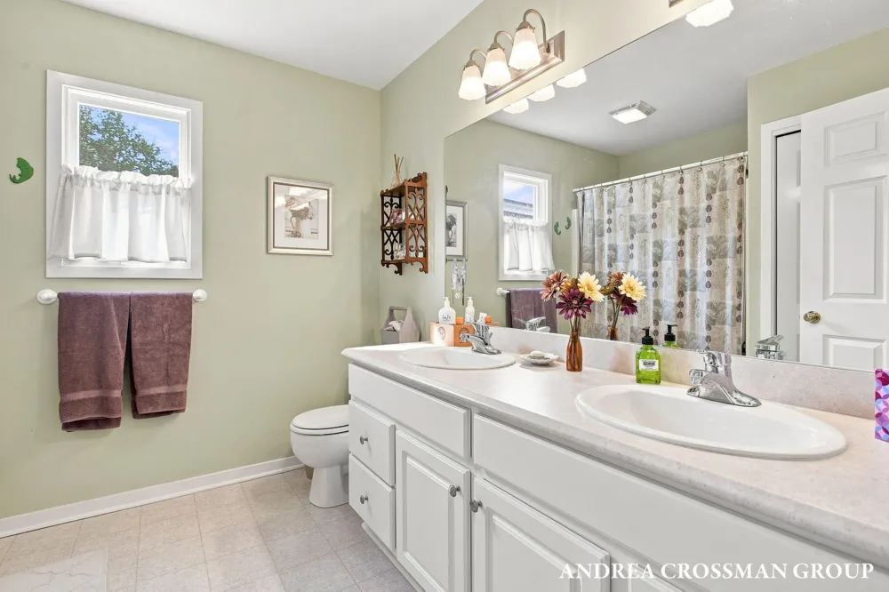 459 Summer Grove Drive Douglas, MI 49406