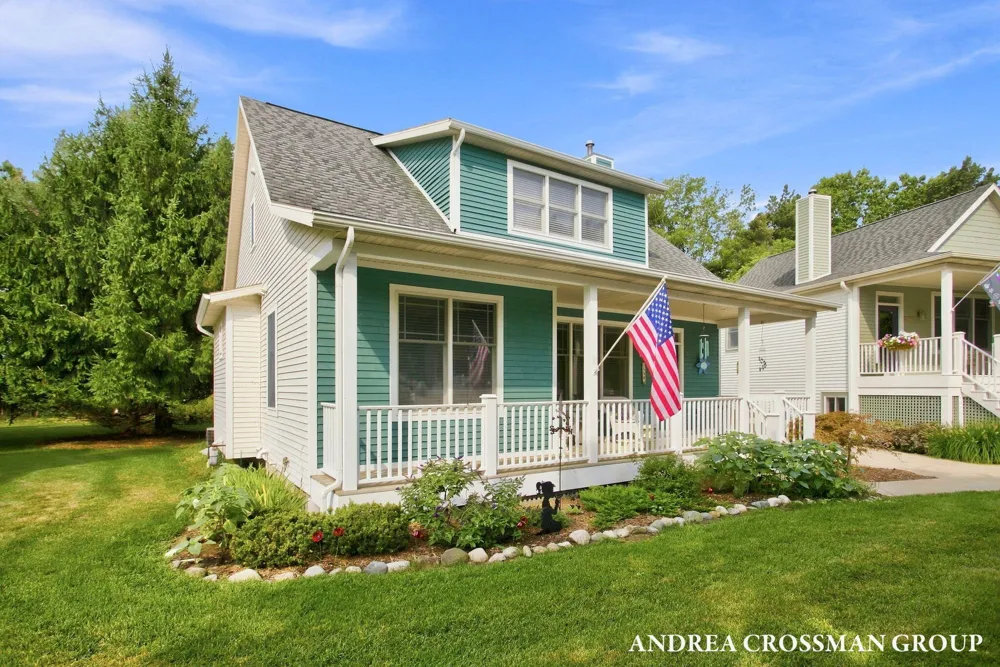 459 Summer Grove Drive Douglas, MI 49406