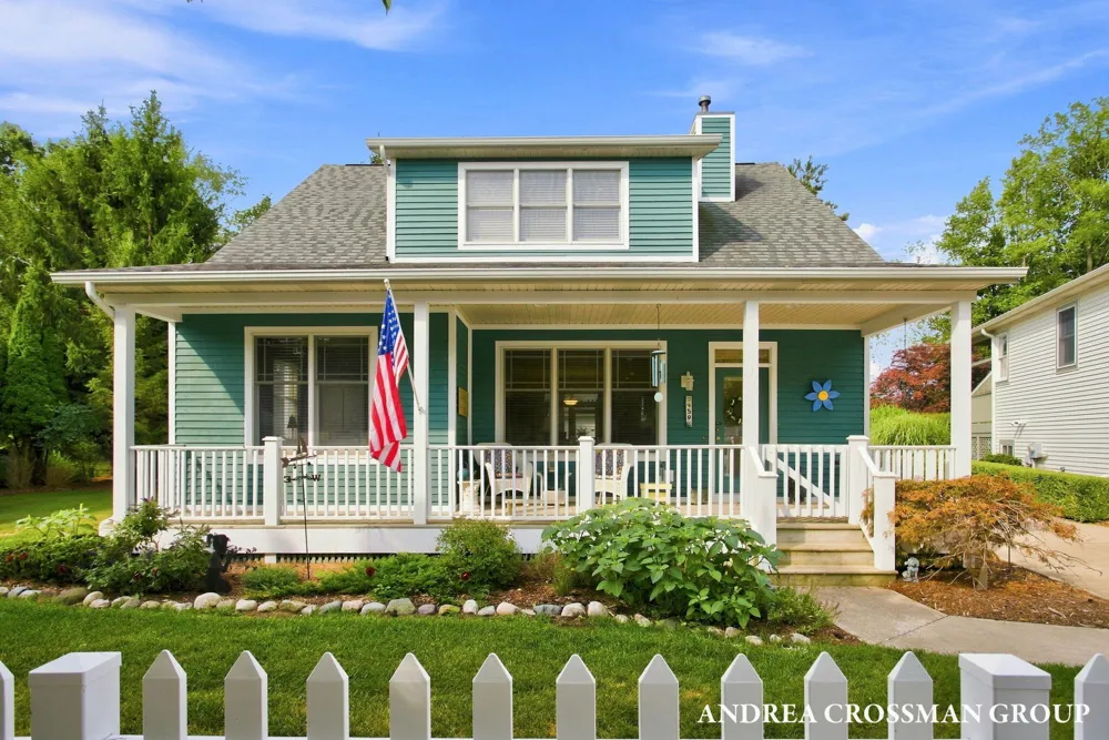 459 Summer Grove Drive Douglas, MI 49406